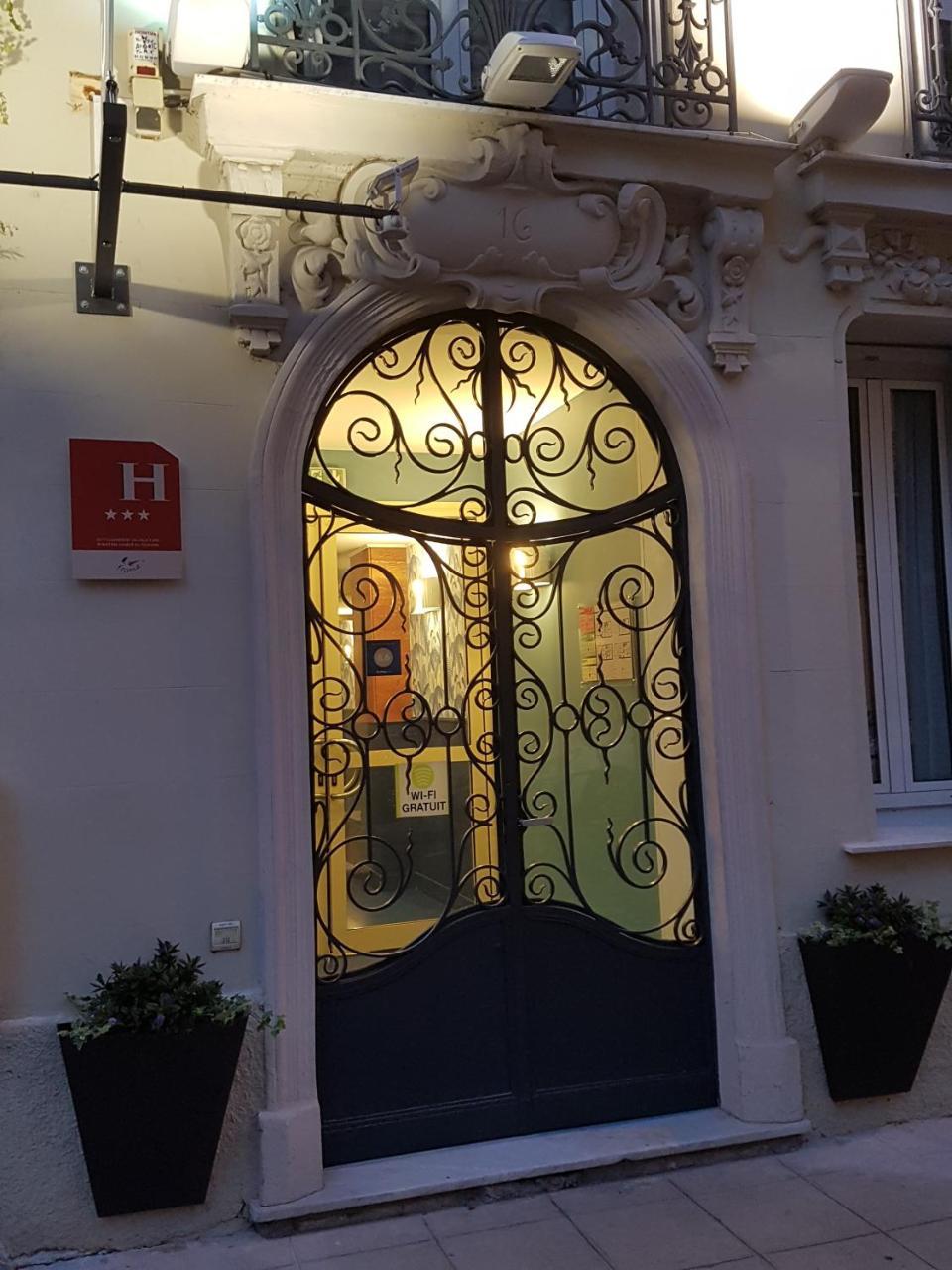 Hotel Les Cigales Ницца Экстерьер фото
